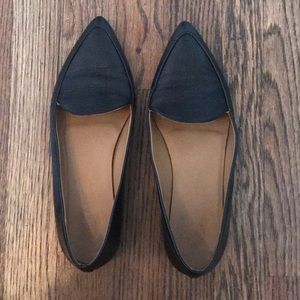 Everlane modern point black leather flat, 8